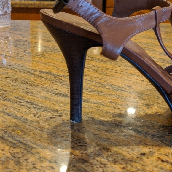 BCBG heels - Picture 4 of 8